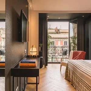 hotel-casa-sagnier.topbarcelonahotels.com/